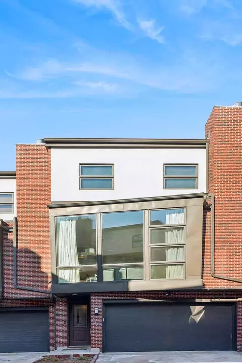 2325 N Bosworth Ave, Chicago, IL 60614