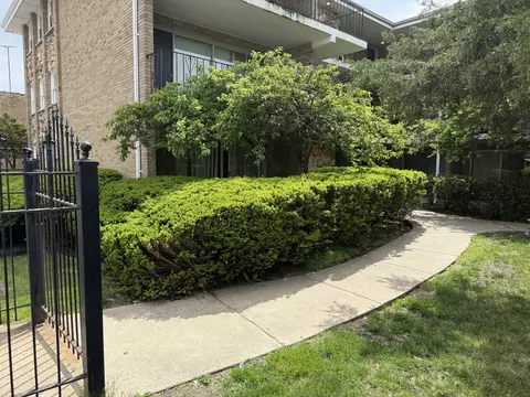 5920 S Kedzie Ave #01, Chicago, IL 60629