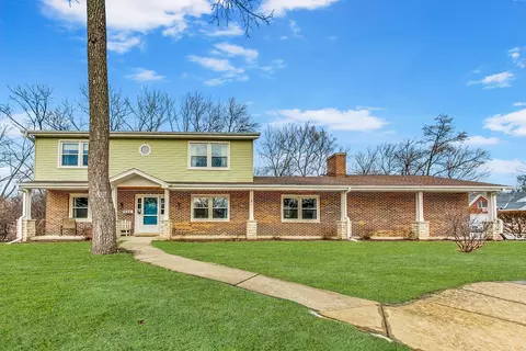 330 N Park Ave, Lombard, IL 60148