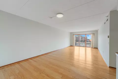 Living - 650 S River Rd #708, Des Plaines, IL 60016 photo 2 of 3