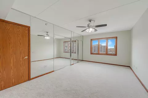 Bedroom - 650 S River Rd #708, Des Plaines, IL 60016 photo 1 of 4