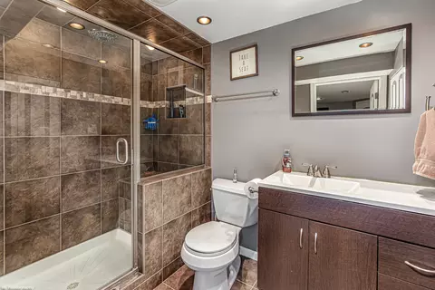 109 N Marion Ave, Bartlett, IL 60103 photo 17