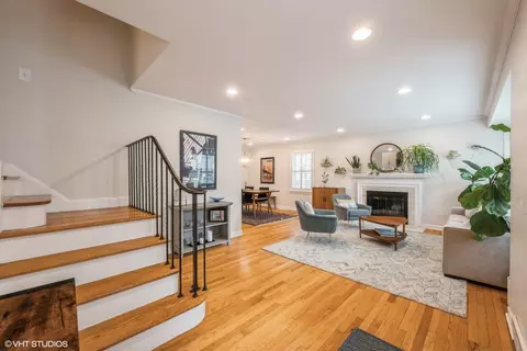 53 Williamsburg Rd, Evanston, IL 60203 photo 6
