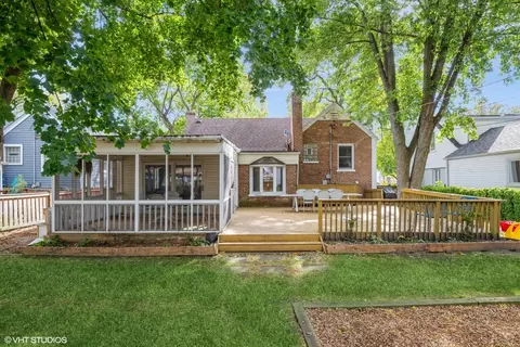 53 Williamsburg Rd, Evanston, IL 60203 photo 2