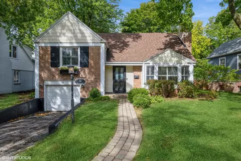 53 Williamsburg Rd, Evanston, IL 60203