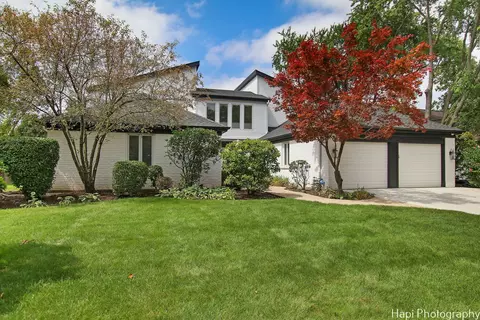 640 Dauphine Ave, Northbrook, IL 60062