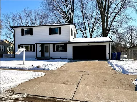 36389 N Traer Ter, Gurnee, IL 60031