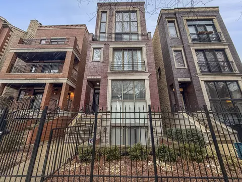 2939 N Damen Ave #3, Chicago, IL 60618