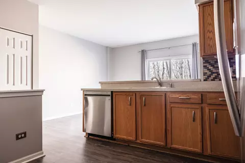Kitchen - 4053 Oak Tree Ln, Plainfield, IL 60586 photo 4 of 4