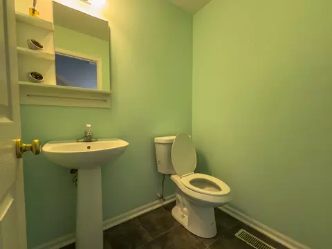 Bath - 4053 Oak Tree Ln, Plainfield, IL 60586 photo 1 of 2