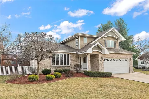 14951 Sheila Ct, Oak Forest, IL 60452