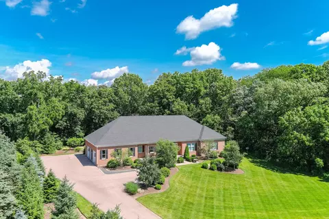4 N730 High Meadow Rd, Saint Charles, IL 60175