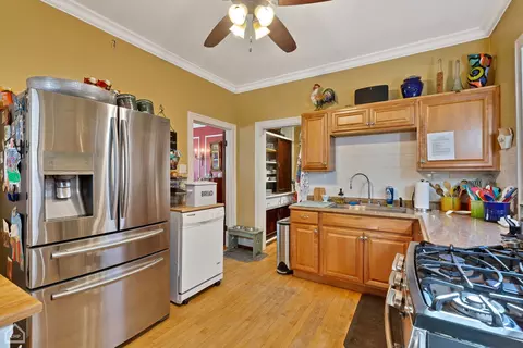 1029 Hull Ter, Evanston, IL 60202 photo 11