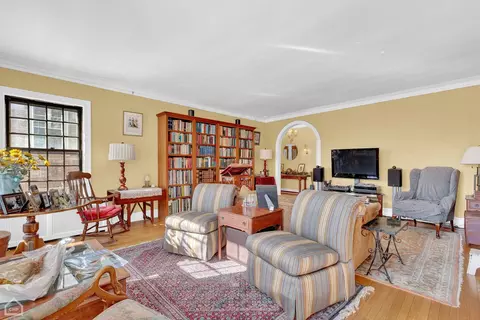 1029 Hull Ter, Evanston, IL 60202 photo 6