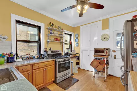 1029 Hull Ter, Evanston, IL 60202 photo 12