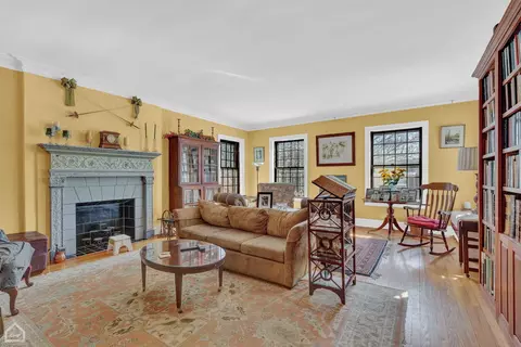 1029 Hull Ter, Evanston, IL 60202 photo 5