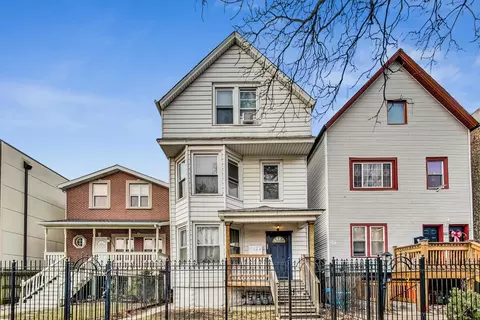 1936 N Saint Louis Ave, Chicago, IL 60647