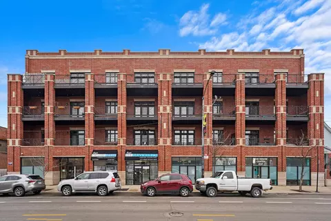 4141 N Kedzie Ave #304, Chicago, IL 60618