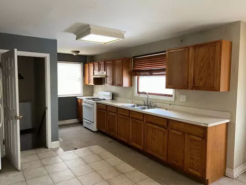 Kitchen - 3417 W 161st St, Markham, IL 60428 photo 1 of 2