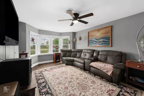 3706 Ruby St, Schiller Park, IL 60176 photo 3