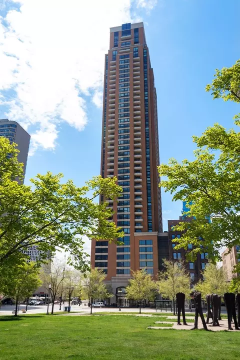 1160 S Michigan Ave #4501, Chicago, IL 60605
