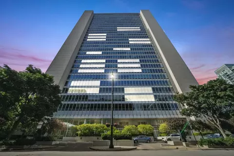 500 W Superior St #2009, Chicago, IL 60654