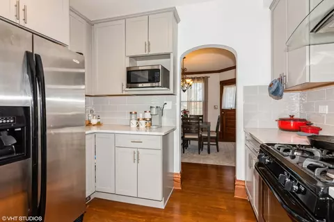 300 Moseley St, Elgin, IL 60123 photo 7