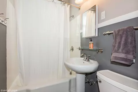 300 Moseley St, Elgin, IL 60123 photo 10