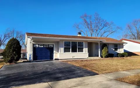 1270 Carswell Ave, Elk Grove Village, IL 60007