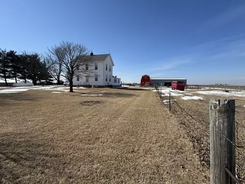 Exterior - 1583 E 8th Rd, Lostant, IL 61334 photo 12 of 17
