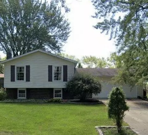 817 Tamarack Dr, Darien, IL 60561