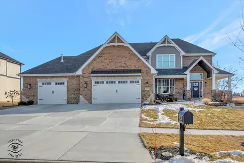 8719 Chilton Ct, Frankfort, IL 60423