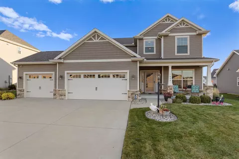 1004 Cascade Dr, Savoy, IL 61874