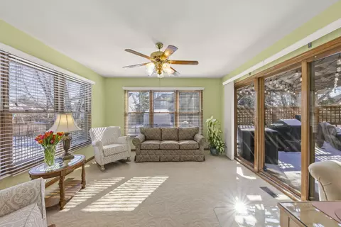 Living - 25305 Wheat Dr, Plainfield, IL 60585 photo 1 of 1