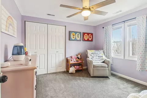 Bedroom - 765 E Prairie Ave, Des Plaines, IL 60016 photo 2 of 2