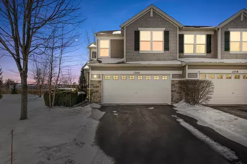 1260 Park View Dr, Antioch, IL 60002