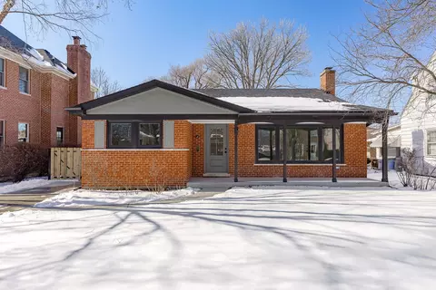 112 N Lincoln Ave, Park Ridge, IL 60068