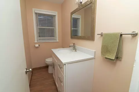 1810 Monroe St, Evanston, IL 60202 photo 6