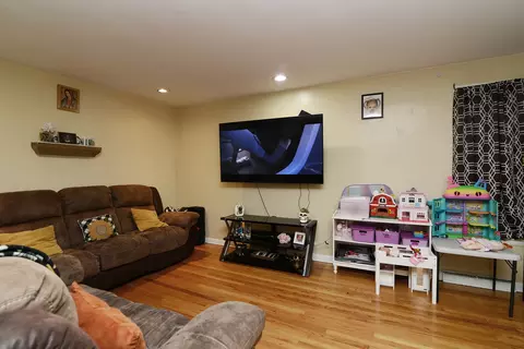 1810 Monroe St, Evanston, IL 60202 photo 18