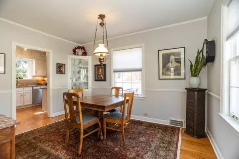 3320 Culver St, Evanston, IL 60201 photo 4