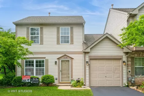 1226 N Village Dr, Round Lake Beach, IL 60073
