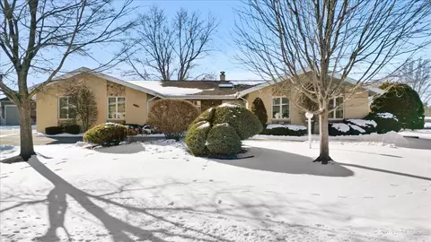 272 Cardinal Dr, Bloomingdale, IL 60108