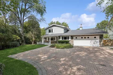 2218 Old Glenview Rd, Wilmette, IL 60091