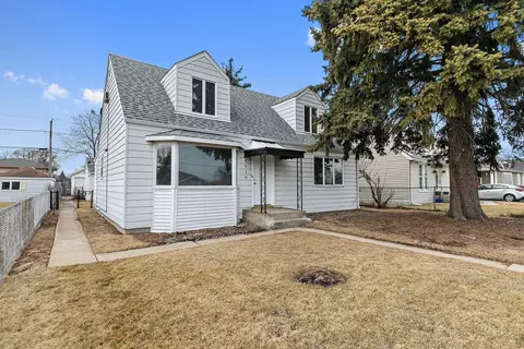 4910 S Lotus Ave, Chicago, IL 60638