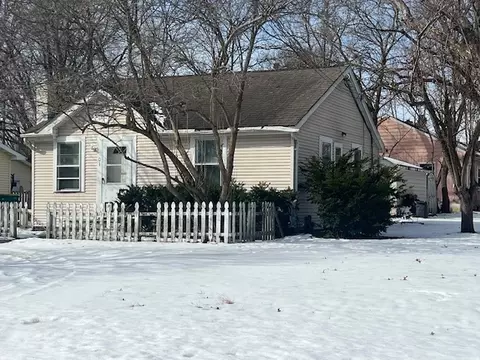 901 Wilson Ct, Zion, IL 60099