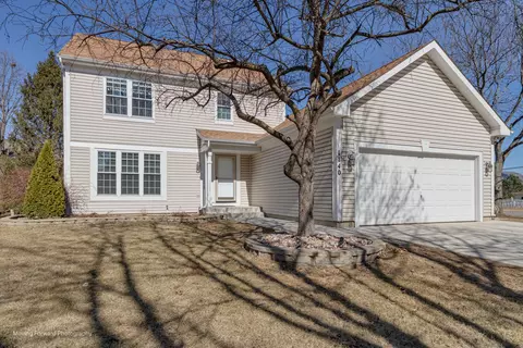 1140 Clover Hill Ln, Elgin, IL 60120