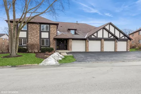 11 Sauk Trl #3, Indian Head Park, IL 60525