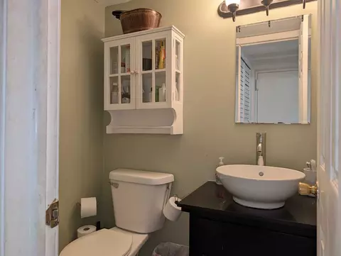 Bath - 1224 Nova Ct, Wheeling, IL 60090 photo 1 of 2