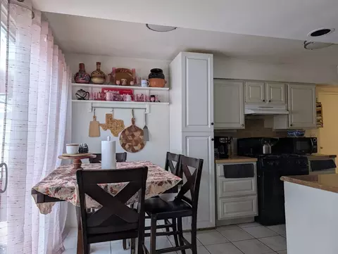 Kitchen - 1224 Nova Ct, Wheeling, IL 60090 photo 1 of 2