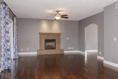 Living - 1713 Blue Spruce Ct, Normal, IL 61761 photo 8 of 12